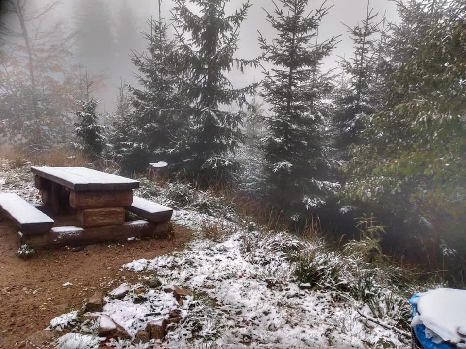 Powiat Kłodzki. Spadł pierwszy śnieg - Zdjęcie główne