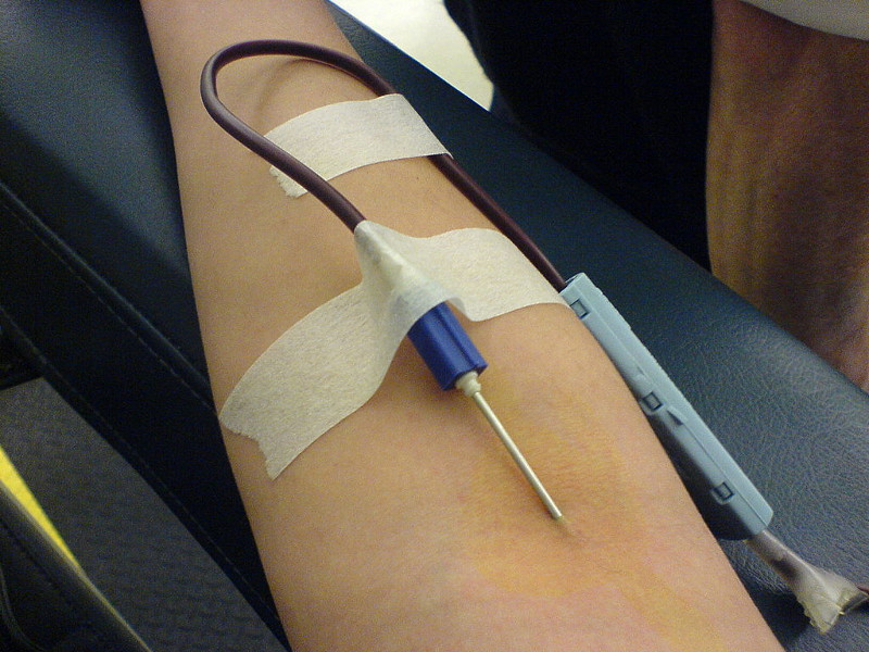 Oddając krew - ratujesz życie - Zdjęcie główne