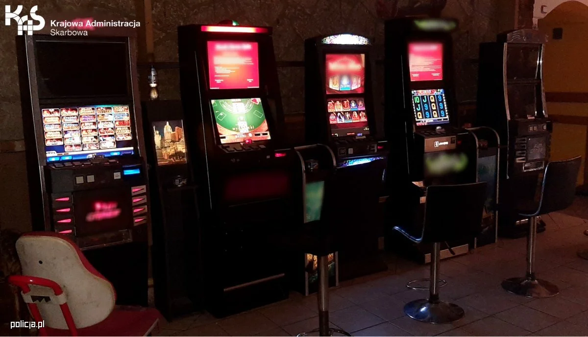 36 nielegalnych automatów do gier hazardowych  - Zdjęcie główne