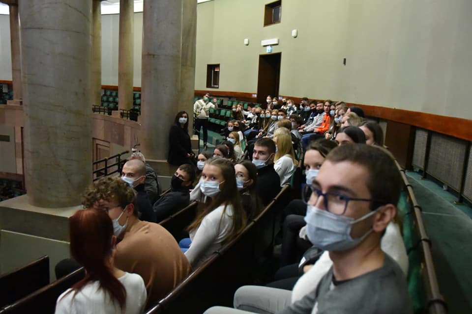 Co Monika Wielichowska z dziećmi robiła w Sejmie? - przesuń w prawo i zobacz zdjęcia