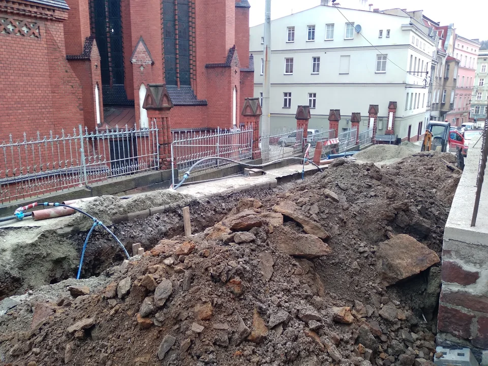 Nowa Ruda. Być może przebudowa ul. Kościelnej zakończy się w tym roku - Zdjęcie główne