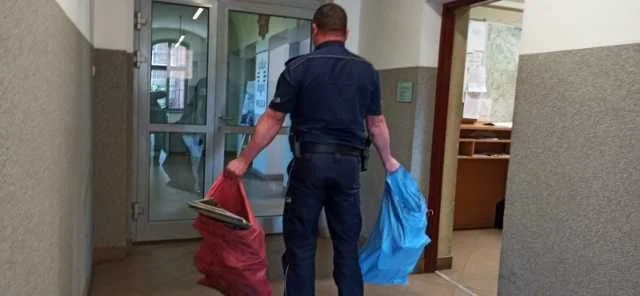 Próbowali ukraść parapety z Oddziału Dziecięcego Szpitala w Nowej Rudzie - Zdjęcie główne