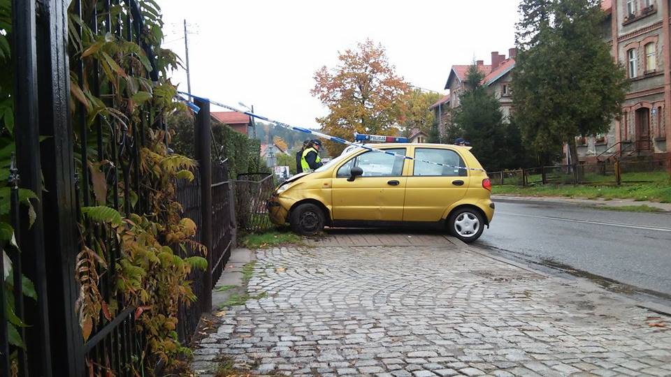 Śmierć pełna pytań - Zdjęcie główne