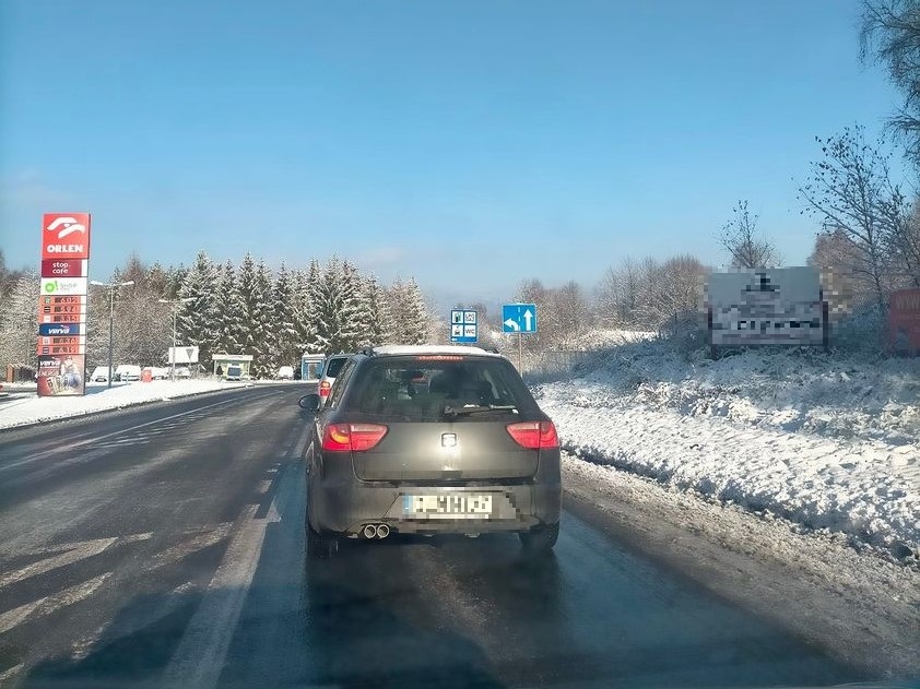 Powiat Kłodzki. Zima zaskoczyła drogowców - przesuń w prawo i zobacz zdjęcia