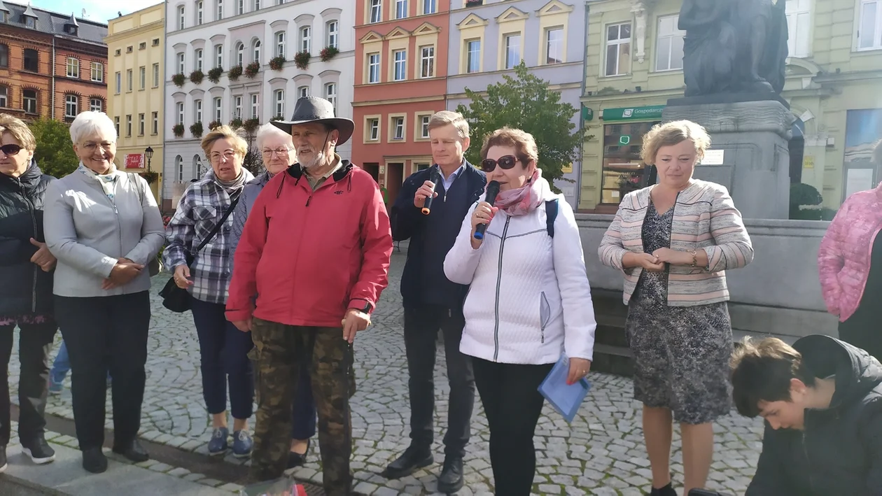 V Noworudzkie Dni Seniora rozpoczęte - Zdjęcie główne