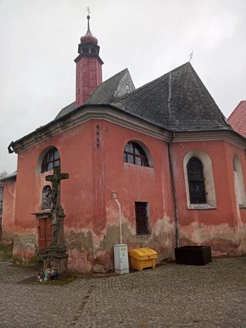 Nowa Ruda. Kościół przy ul. Cmentarnej odzyska dawny blask - Zdjęcie główne