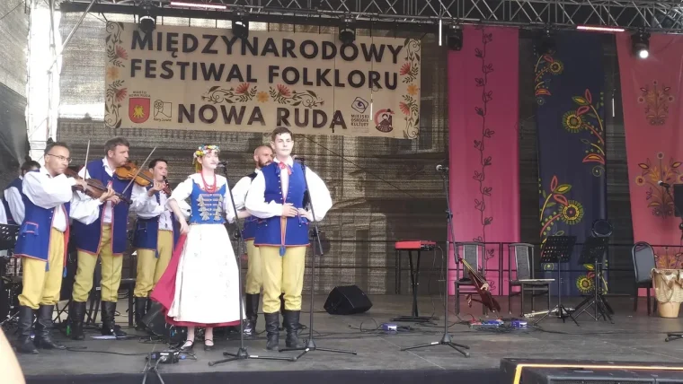 Nowa Ruda. Od Francji po Kolumbię. W środę rozpoczyna się 30. Międzynarodowy Festiwal Folkloru - Zdjęcie główne