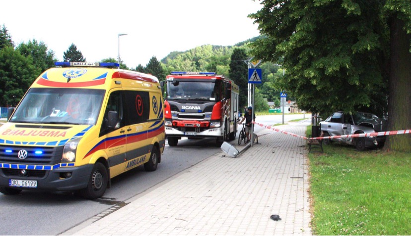 Samochód został całkowicie skasowany.