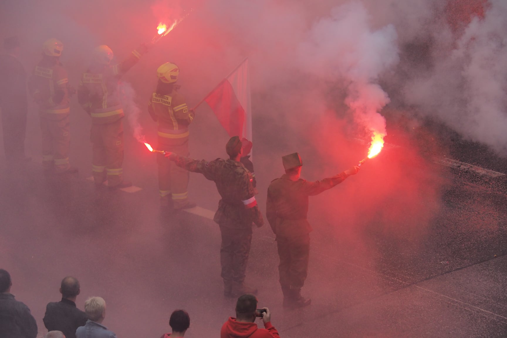Kudowa-Zdrój: Strażacy pamiętają o bohaterach Powstania Warszawskiego.