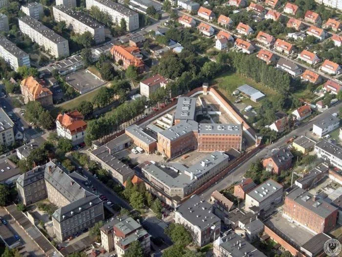 Zakład Karny w Kłodzku. Bili i upokarzali, stracili pracę - nowe fakty - Zdjęcie główne