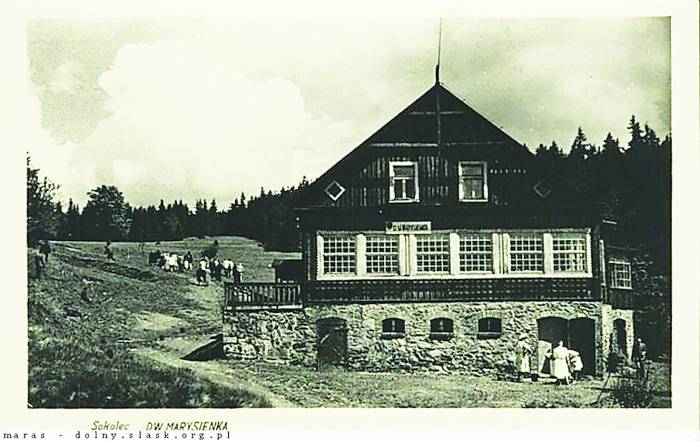 A tak wyglądało w latach 1950-1955, kiedy nosiło nazwę Dom Wczasowy "Marysieńka"
