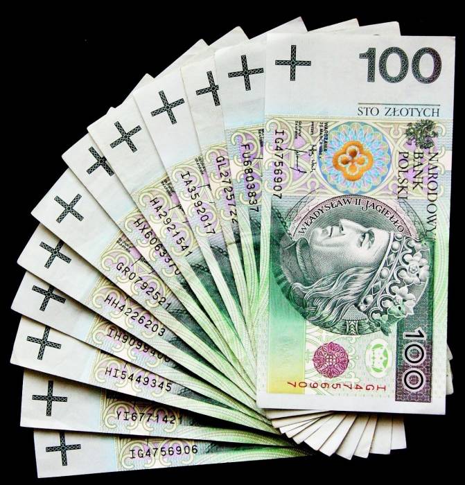 Pieniądze z KLUBU - Zdjęcie główne