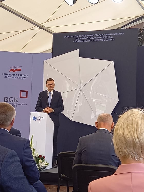 Premier Mateusz Morawiecki przyjechał do Kamieńca Ząbk. - Zdjęcie główne