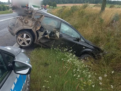 Na naszych drogach nie jest bezpiecznie. Policjanci kolejny raz apelują o ostrożność - Zdjęcie główne