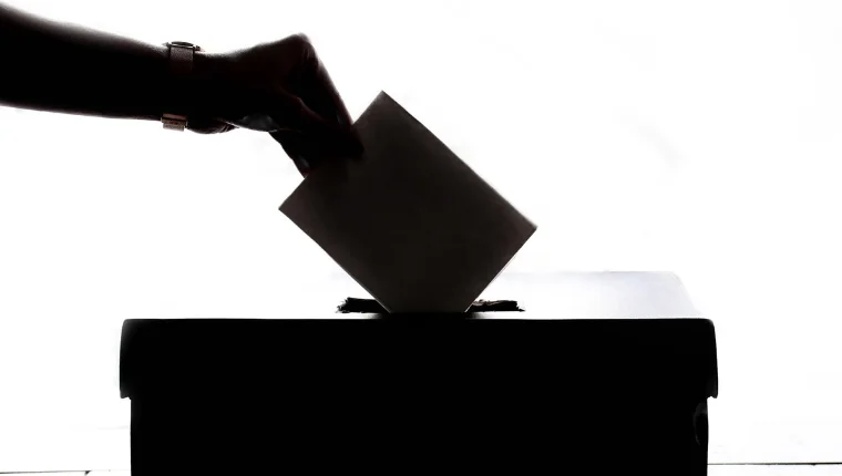 Bardo. Komisja nie ostemplowała kart wyborczych - Zdjęcie główne