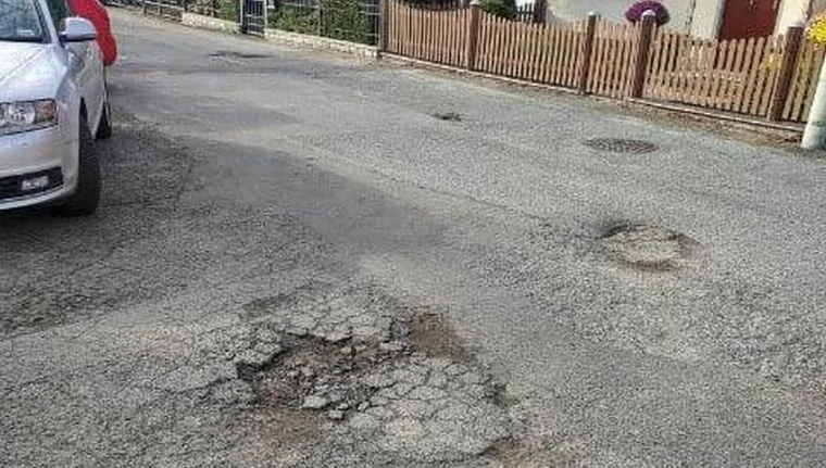 Ząbkowice Śląskie. Zielona bez dziur - Zdjęcie główne