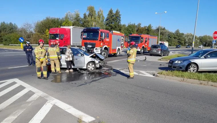 Ząbkowice Śląskie. Zderzenie na ósemce - Zdjęcie główne