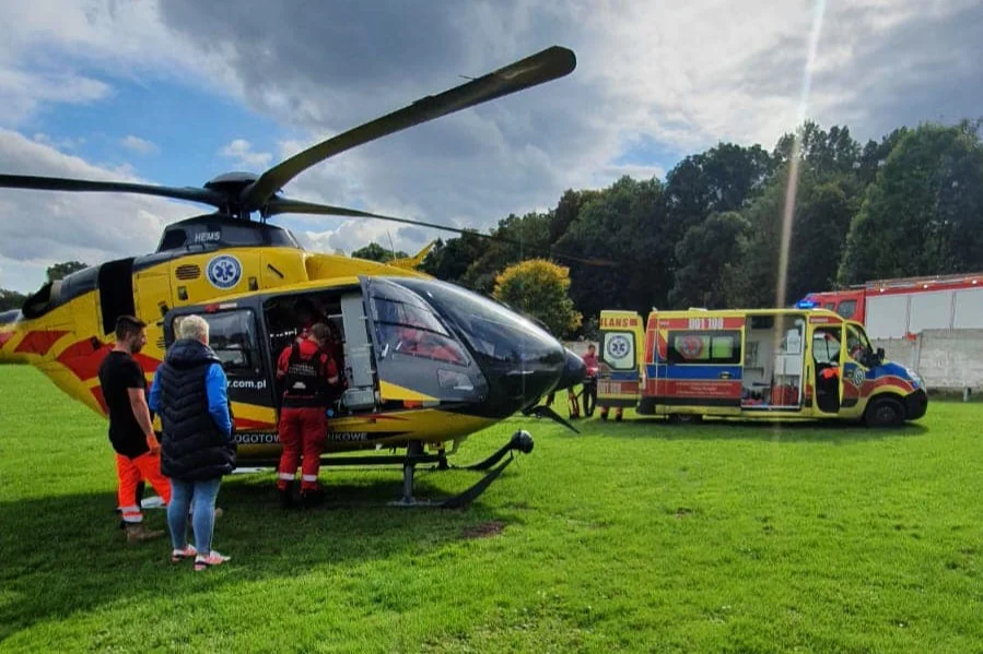 Henryków. Potrącenie 75-latka. Na miejsce wezwano helikopter LPR - Zdjęcie główne