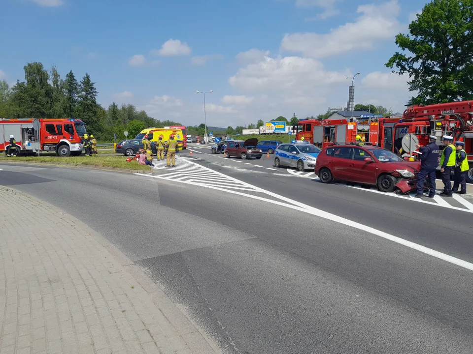 Ząbkowice Śląskie. Kraksa na krajowej ósemce - Zdjęcie główne