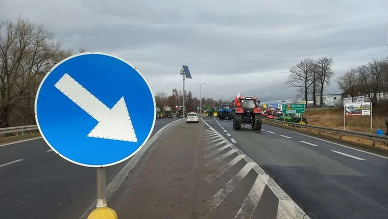 DK8. Środowy protest rolników - Zdjęcie główne