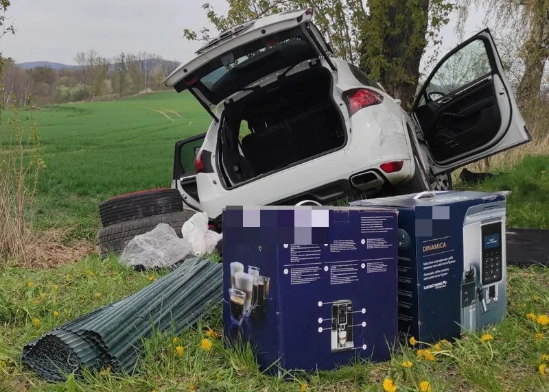 Ząbkowice Śląskie. Policyjny pościg za porsche. 21-latek w areszcie