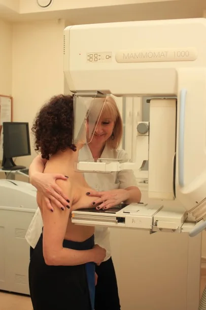 Badania mammograficzne w Złotym Stoku - Zdjęcie główne