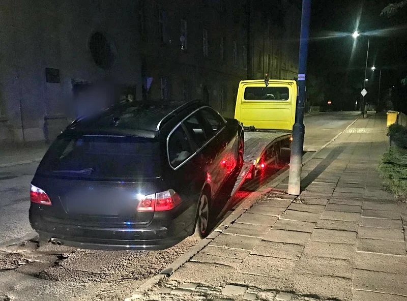 Pijany kierowca BMW zatrzymany w Ziębicach. 32-latek mógł kogoś zabić - Zdjęcie główne
