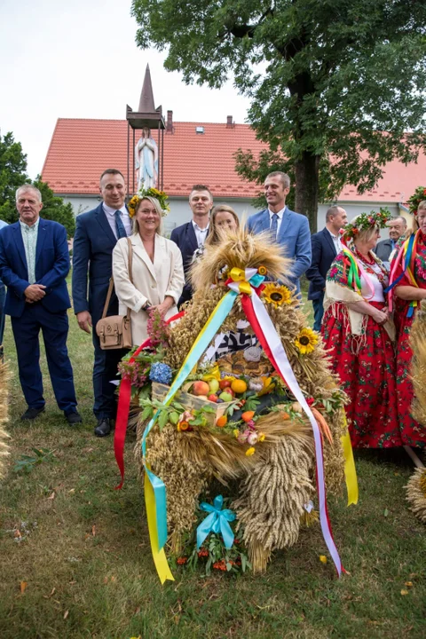 Mieszkańcy gminy Stoszowice podziękowali za plony - Zdjęcie główne