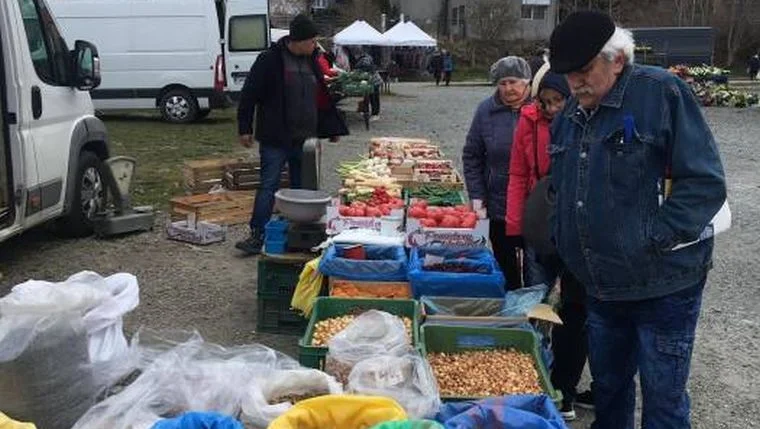 Ząbkowice Śląskie. Drożej na targowisku - Zdjęcie główne