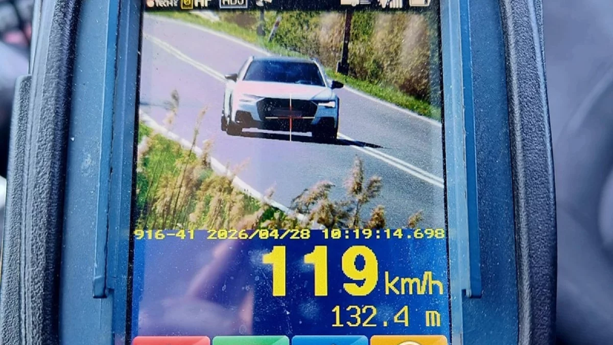 Powiat Ząbkowicki. Pędził 119 km/h w terenie zabudowanym.