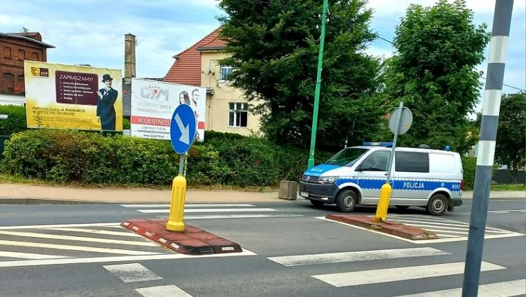 Ząbkowice Śląskie. 87-latek potrącił 2 nastolatki na przejściu dla pieszych - Zdjęcie główne