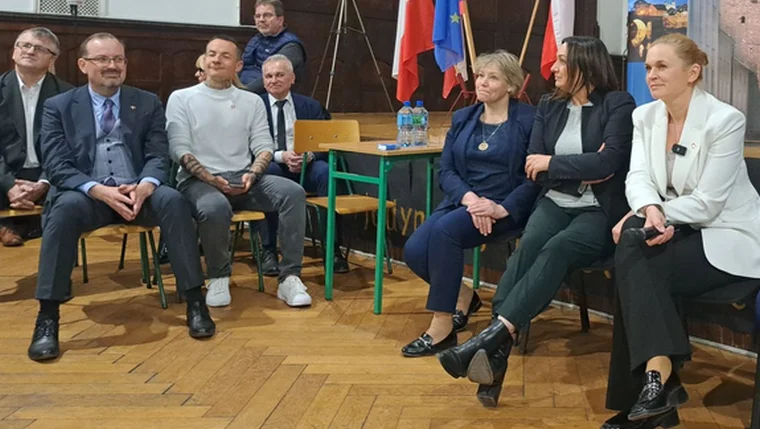 Ząbkowice Śl. „Będzie dobrze” - minister edukacji Barbara Nowacka w szkole na Wrocławskiej - Zdjęcie główne