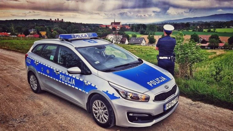 Powiat ząbk. Więcej policji na drogach - Zdjęcie główne