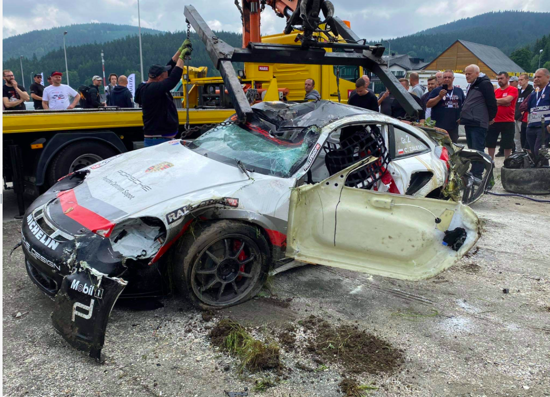 Czarna Góra. Wypadek podczas wyścigu - Zdjęcie główne