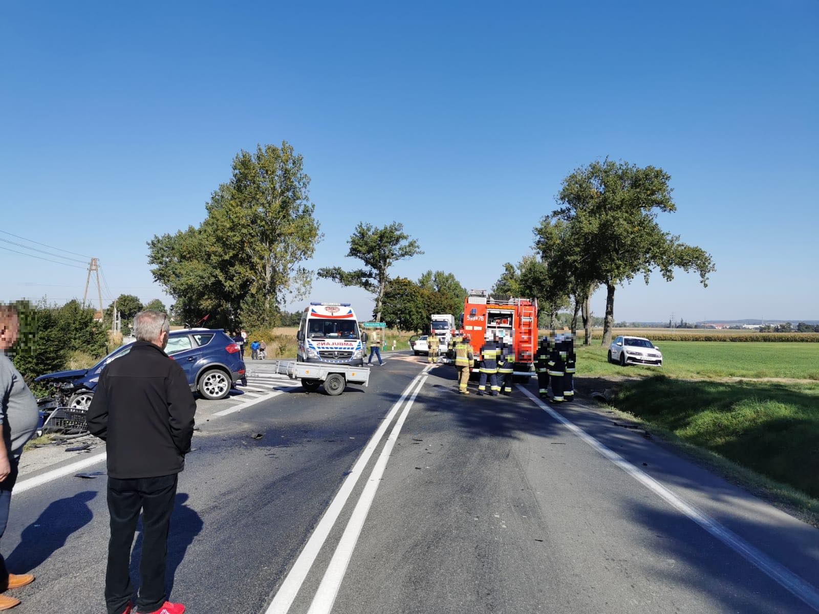 Powiat Ząbkowicki: Wypadek na krajowej ósemce - są poszkodowani