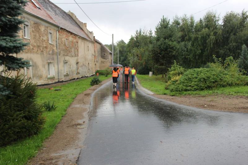 Gmina Stoszowice: Odbiór techncizny drogi w Lutomierzu