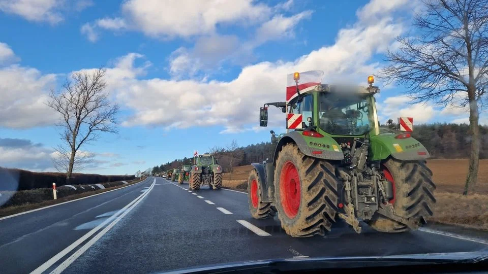 DK8. Protest rolników - utrudnienia - Zdjęcie główne