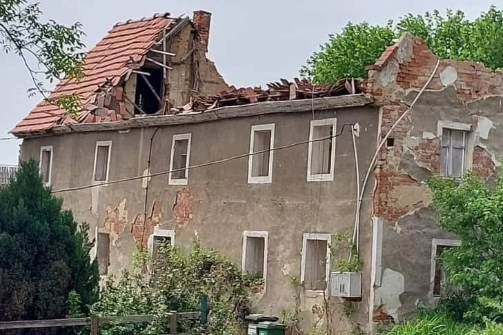 Gmina Ziębice. Zawalił się budynek w Krzelkowie - Zdjęcie główne