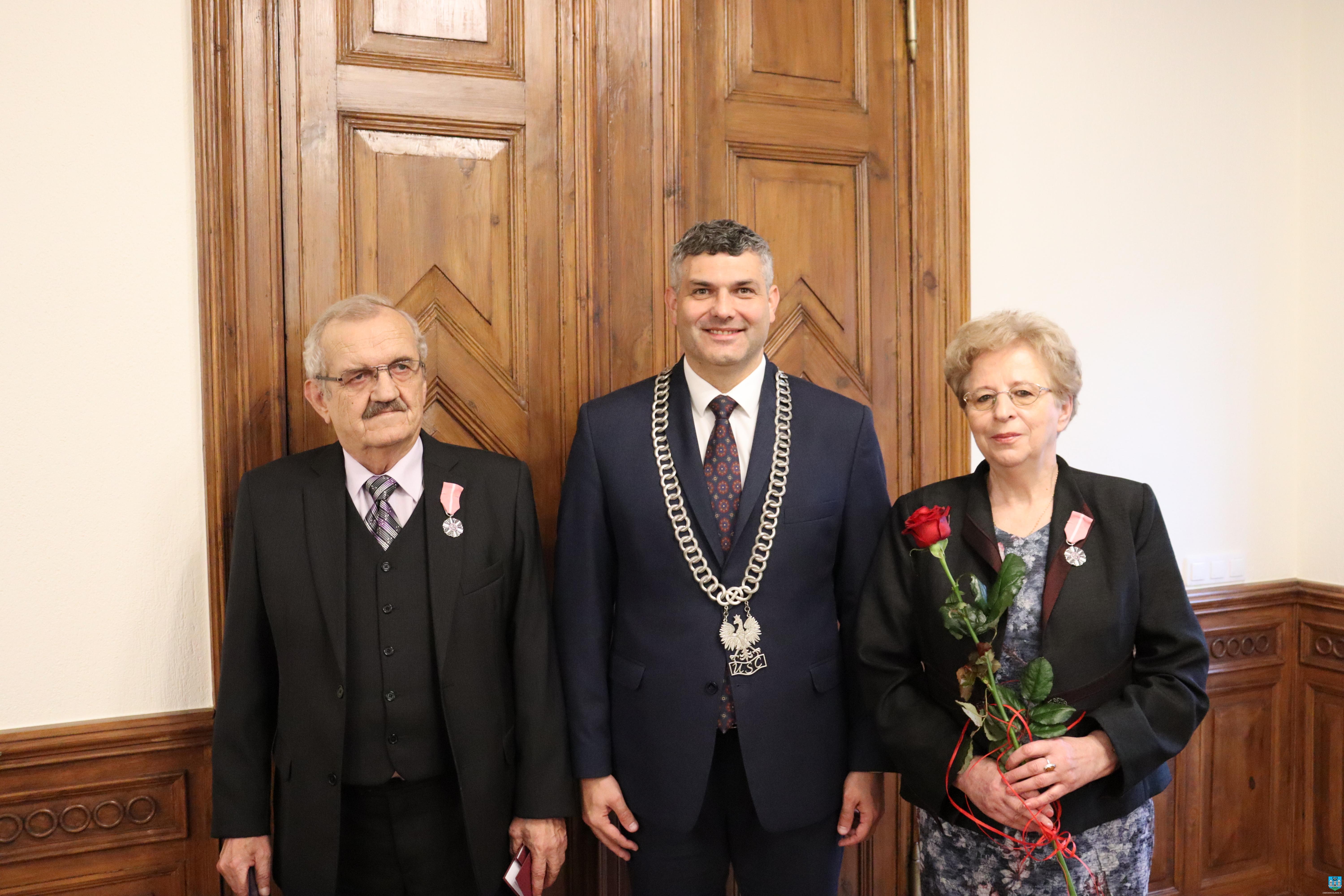 Te pary z miasta i gminy Ząbkowice Śl. są ze sobą pół wieku [ZDJĘCIA] - Zdjęcie główne