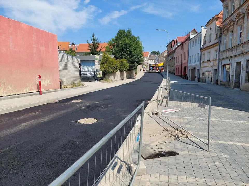 Ząbkowice Śląskie. Przebudowa ul. Kłodzkiej i Kamienieckiej [zdjęcia] - Zdjęcie główne