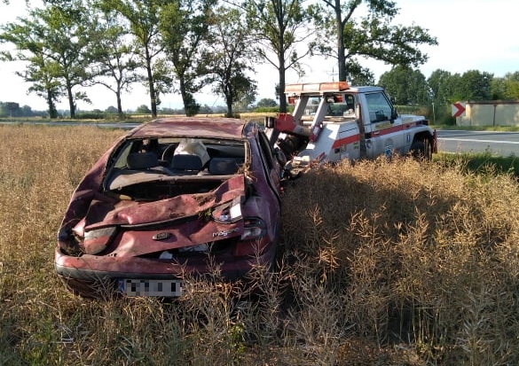 2 kolizje - 3 renaulty [foto] - Zdjęcie główne