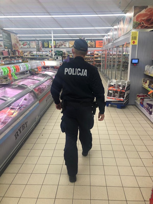 W Ząbkowicach ruszyły kontrole policjantów i sanepidu - Zdjęcie główne