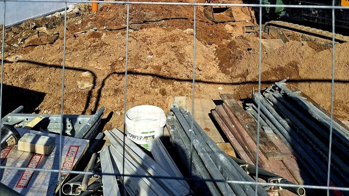 Ząbkowice Śl. Robotnicy odkryli groźny niewybuch z czasów II wojny światowej