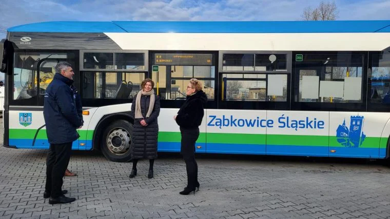 Ząbkowice Śl. O autobusach rozmowy na szczycie - Zdjęcie główne