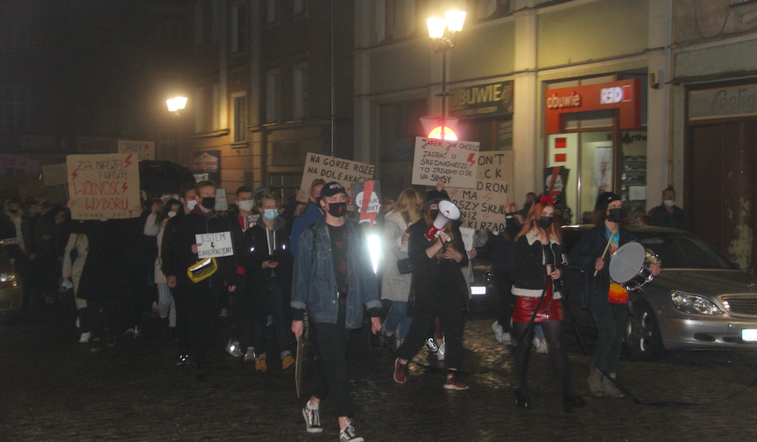 Drugi kobiecy protest w Ząbkowicach [FOTO] - Zdjęcie główne