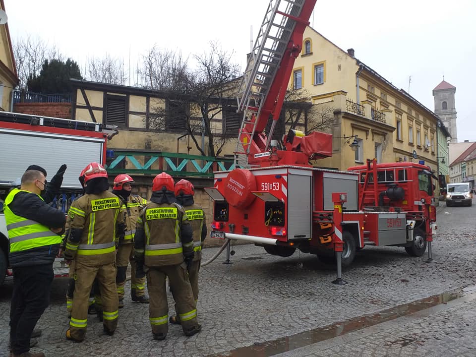 Bardo. Do pożaru zadysponowano aż 11 zastępów straży pożarnej