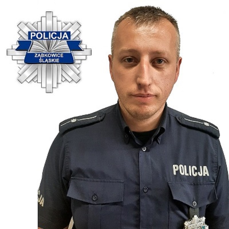 Policjant ratował mężczyznę w Brzeźnicy - Zdjęcie główne