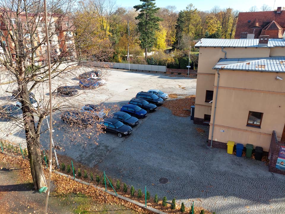 Bezpłatny parking w centrum Ząbkowic Śląskich - Zdjęcie główne